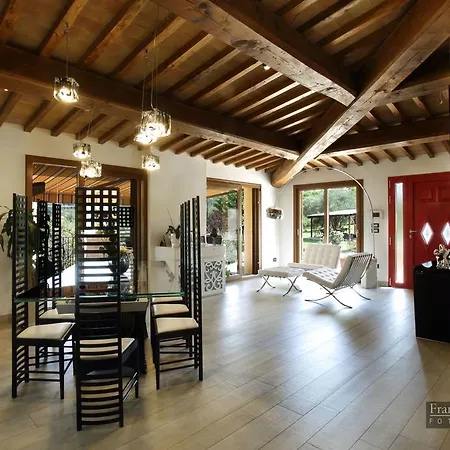 Vila Aurora Marcialla